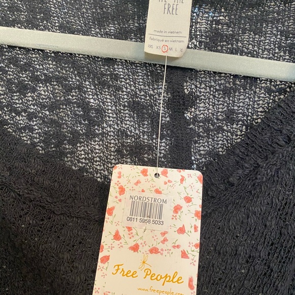 NWT Free People “We the Free” cropped sweater - Picture 4 of 8